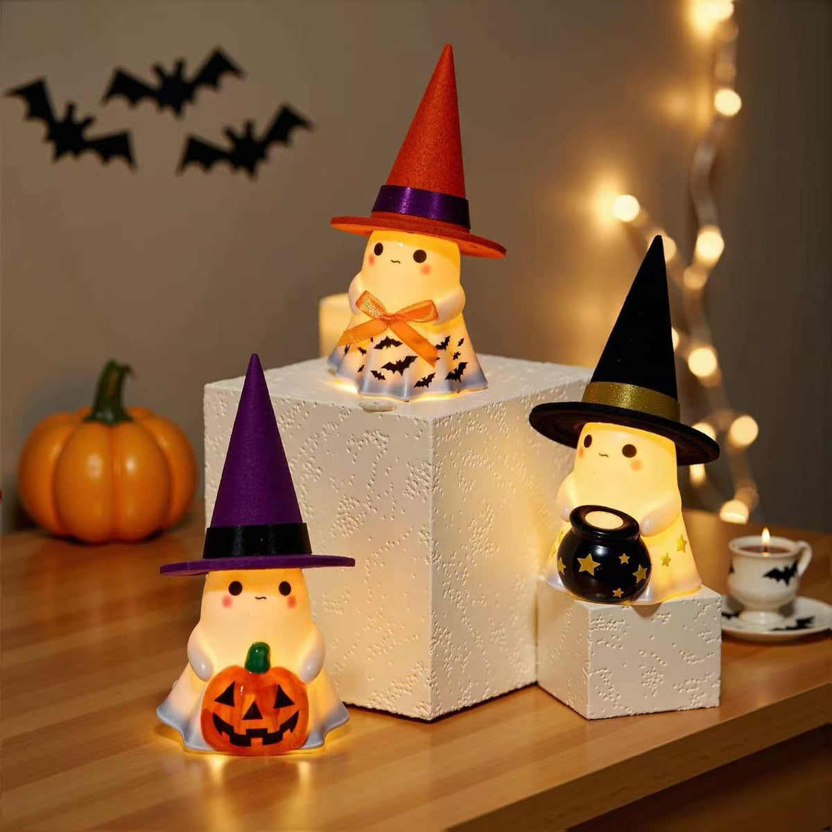 Halloween Glow-in-the-Dark Ghost Decoration Outdoor Standing Ghost for Front Porch Yard Resin Craft